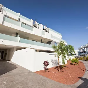 https://ocean-paradise-1-la-tejita-few-meters-from-the-beach.tenerifehoteles.net